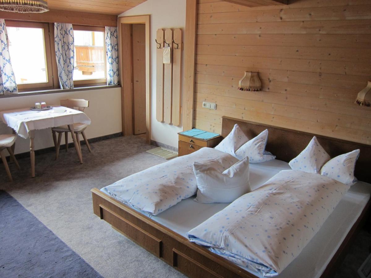 Gaestehaus Valentina Mayrhofen Eksteriør billede